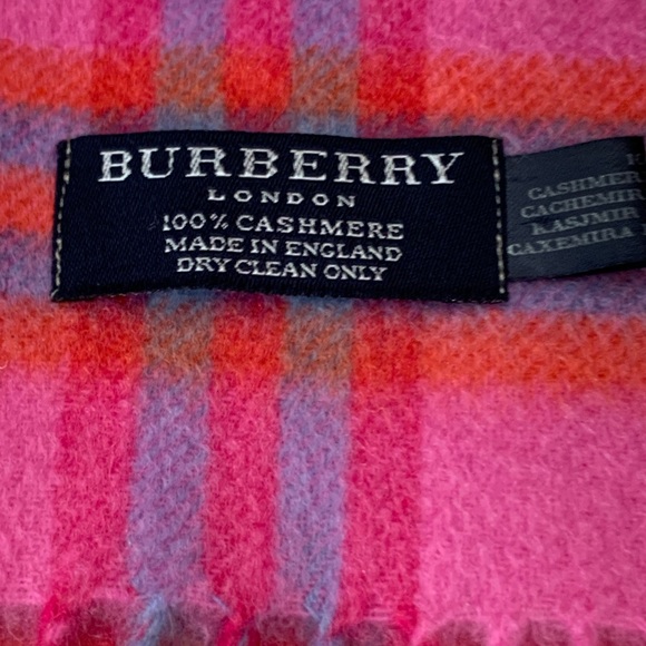 Burberry Cashmere scarf - Picture 1 of 4